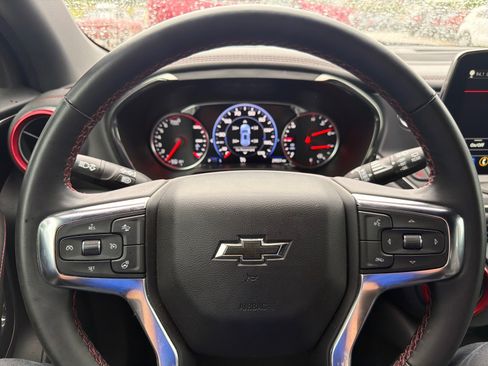 Used 2025 Chevrolet Blazer RS AWD/4WD image 16
