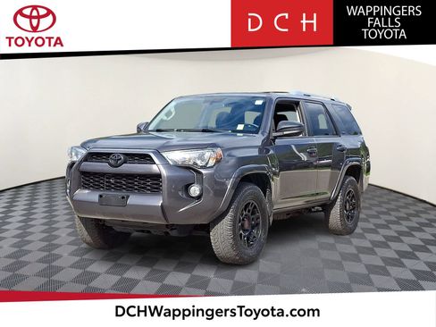 Certified 2018 Toyota 4Runner SR5 AWD/4WD image 1