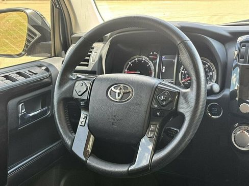 Used 2020 Toyota 4Runner TRD Off-Road Premium w/ Moonroof Package AWD/4WD image 26