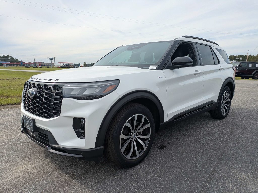 New 2026 Ford Explorer ST-Line w/ Premium Package RWD image 39