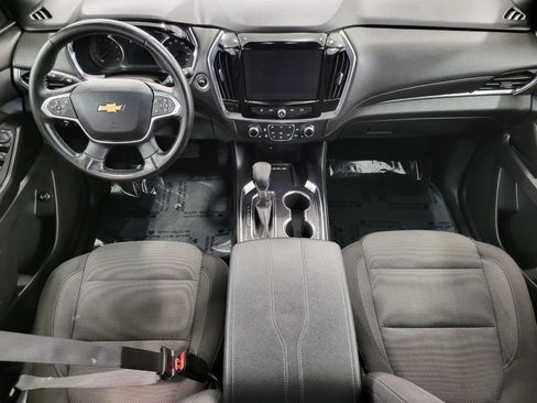 Used 2023 Chevrolet Traverse LT image 7