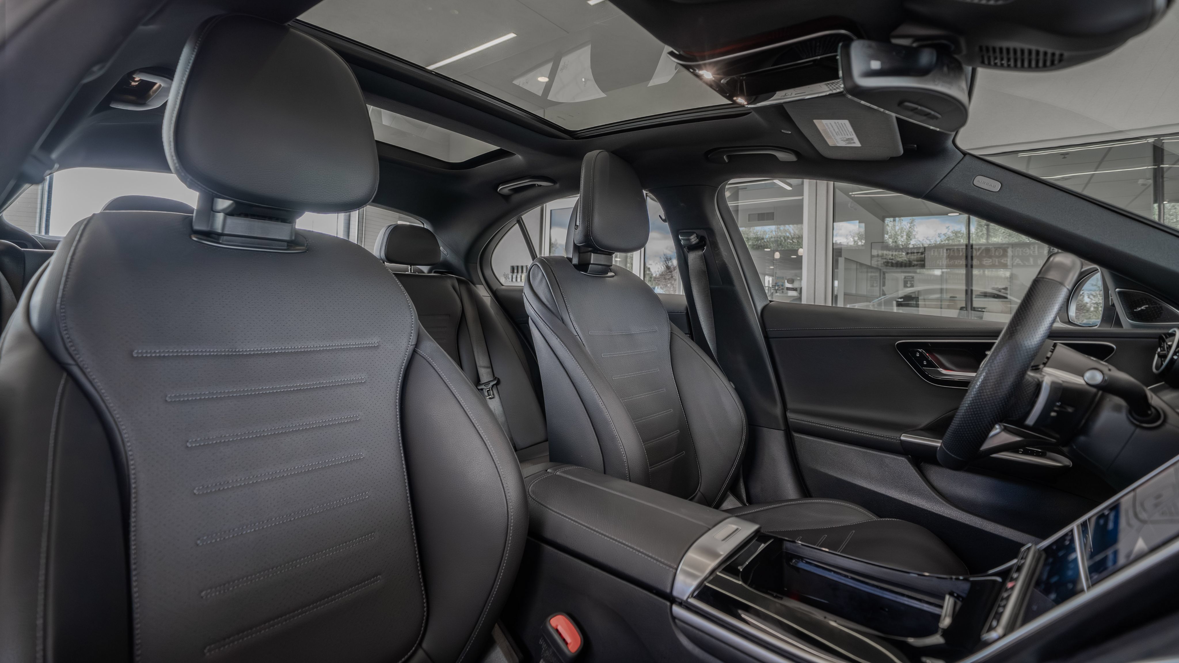 Used 2024 Mercedes-Benz C 300 4MATIC Sedan image 32