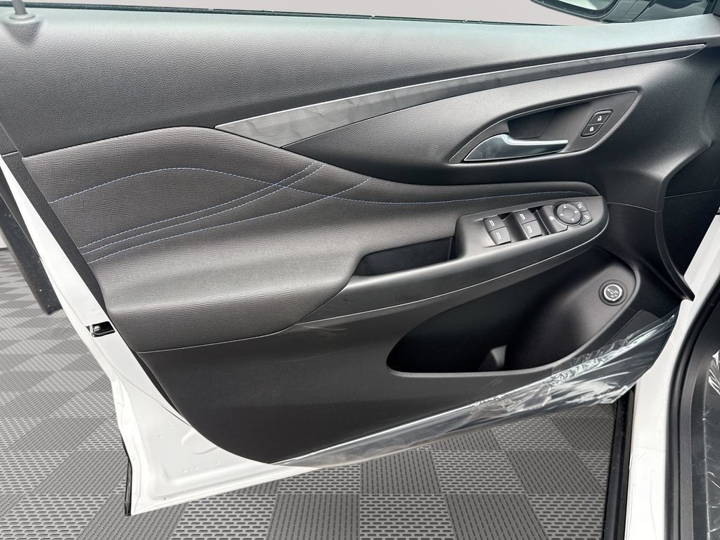 New 2026 Buick Envista Sport Touring w/ Convenience I Package FWD image 21