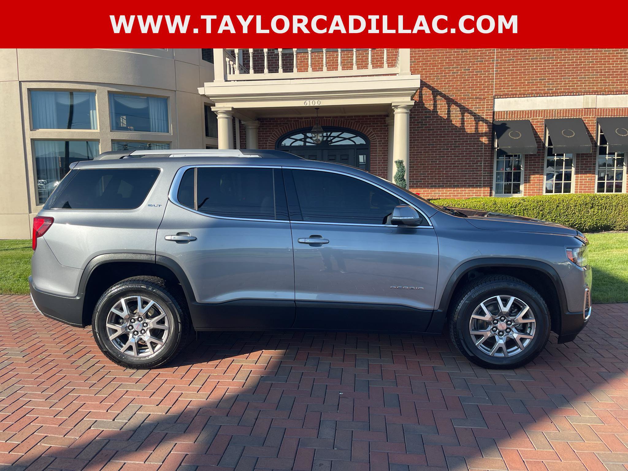 Used 2021 GMC Acadia SLT w/ Preferred Package AWD/4WD image 7