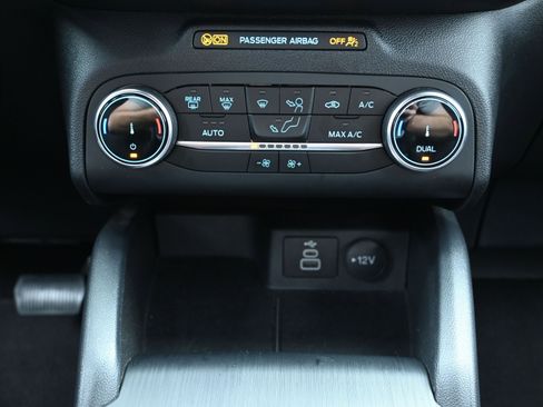 Used 2025 Ford Escape ST-Line AWD/4WD image 35