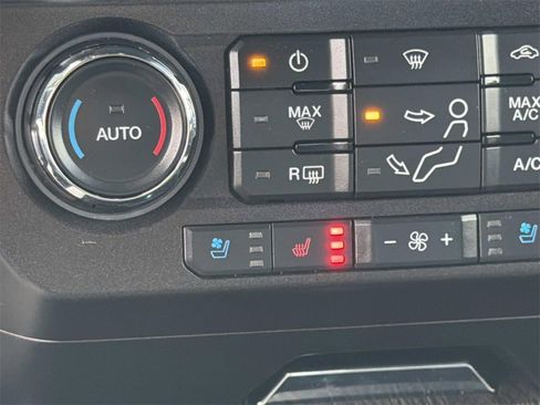 Used 2020 Ford F250 Lariat image 16