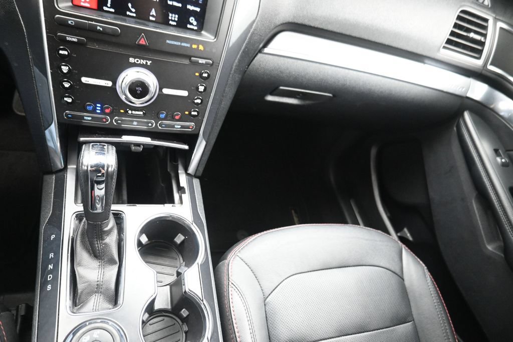 Used 2019 Ford Explorer Sport w/ Equipment Group 401A AWD/4WD image 9