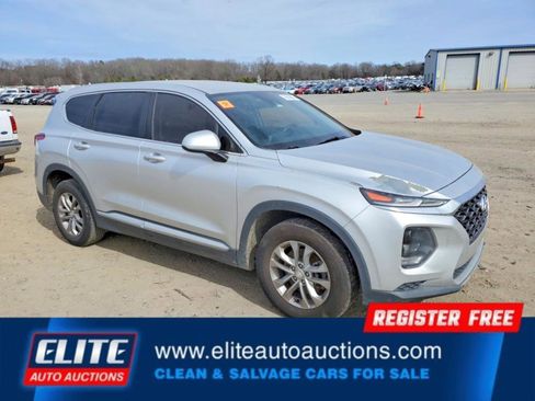 Used 2019 Hyundai Santa Fe SE image 8