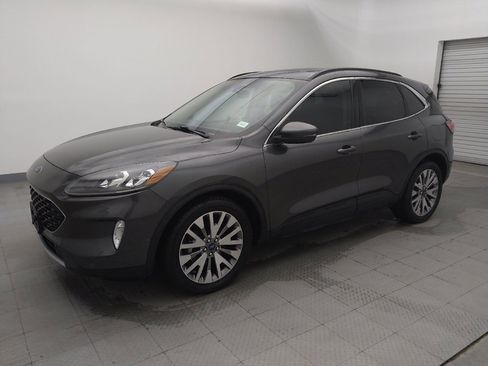 Used 2020 Ford Escape Titanium w/ Titanium Premium Package 2.0 image 2