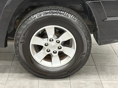 Used 2011 Toyota 4Runner SR5 w/ Convenience Pkg AWD/4WD image 6