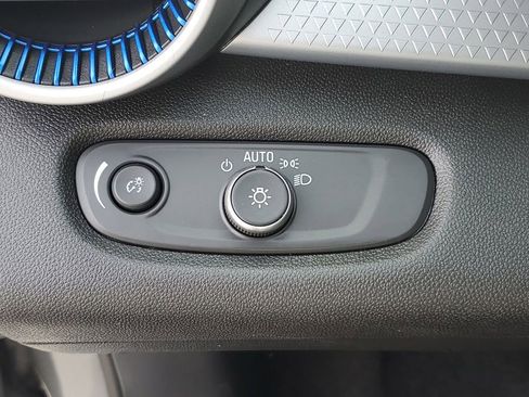 Used 2024 Chevrolet Trax LS w/ Driver Confidence Package image 21