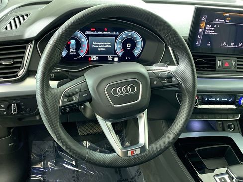 Certified 2025 Audi Q5 2.0T Premium Plus w/ Premium Plus Package image 14