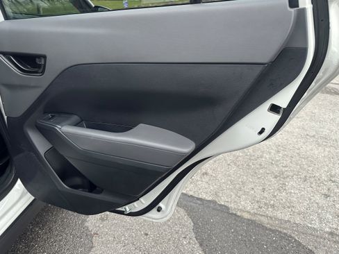 Used 2024 Subaru Crosstrek 2.0i image 14