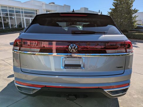 New 2026 Volkswagen Atlas Cross Sport SEL AWD/4WD image 5