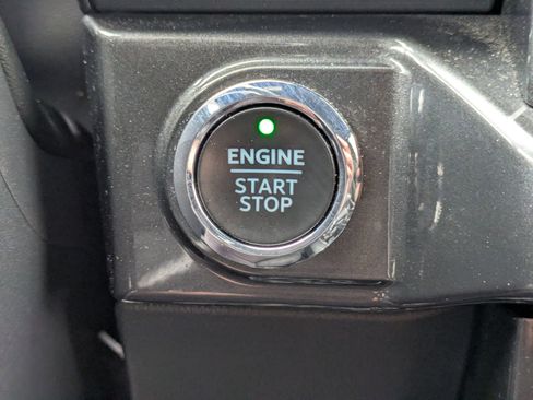 Certified 2022 Ford F150 XLT w/ Equipment Group 302A High image 22