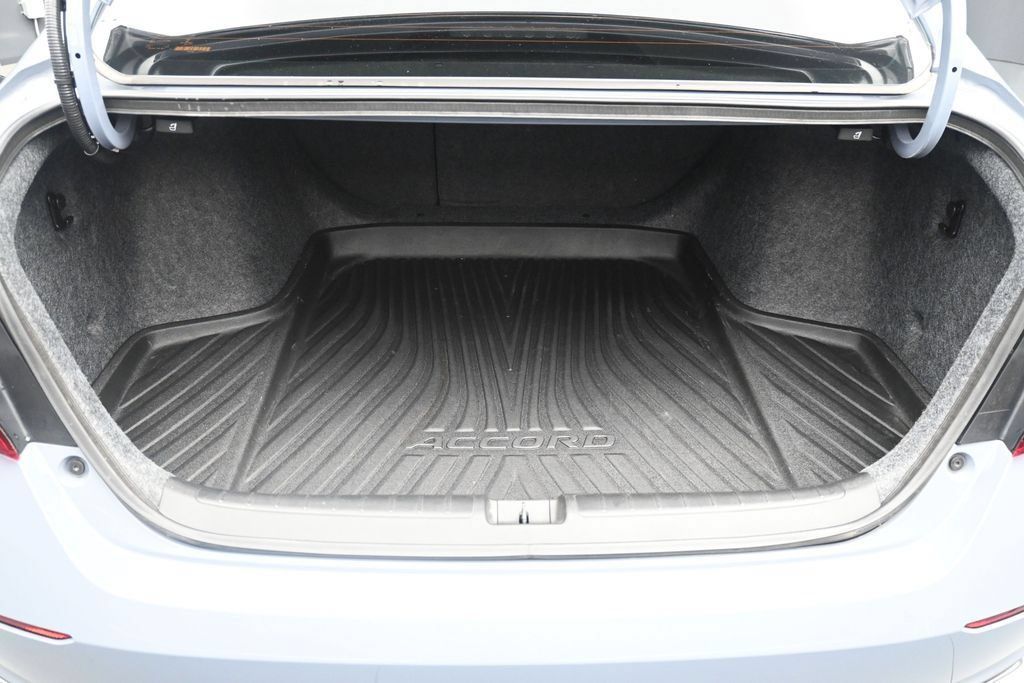 Used 2022 Honda Accord Sport image 17