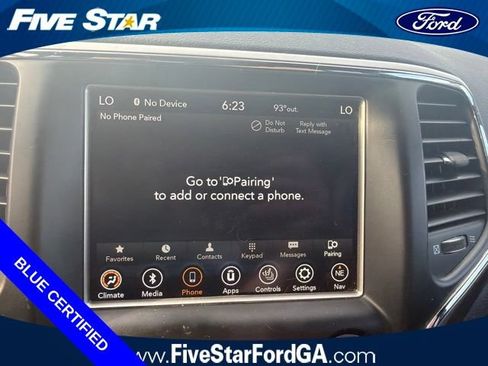Used 2018 Jeep Grand Cherokee Laredo AWD/4WD image 21