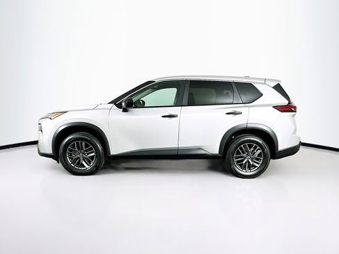 Used 2024 Nissan Rogue S image 4