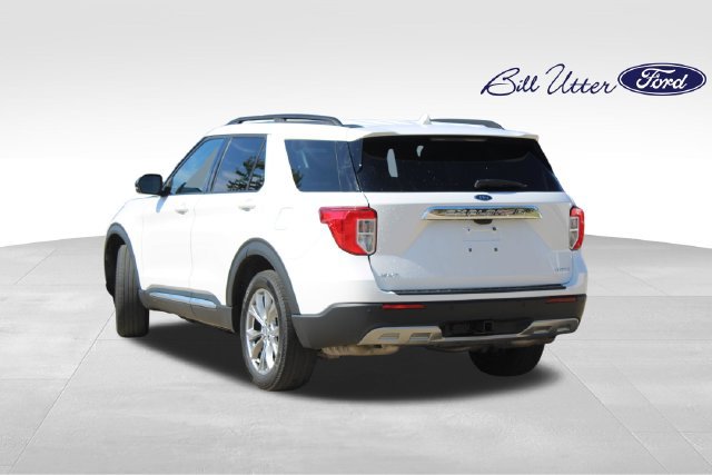 Used 2023 Ford Explorer XLT w/ Equipment Group 202A AWD/4WD image 7