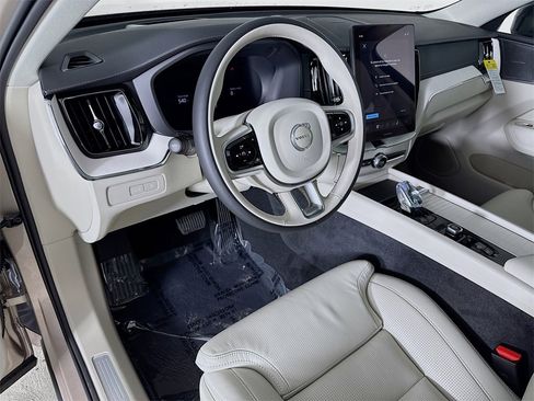 New 2026 Volvo XC60 T8 Ultra w/ Protection Package Premier image 9