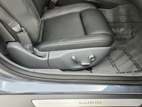 Used 2024 Lucid Air Touring AWD/4WD image 39