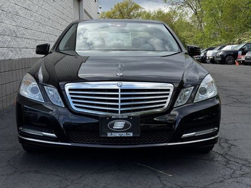 Used 2013 Mercedes-Benz E 350 4MATIC Sedan image 10