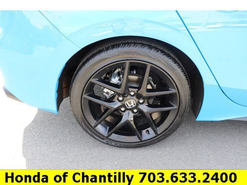Used 2023 Honda Civic Sport image 29