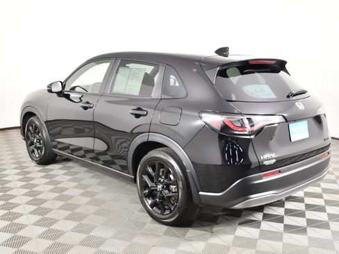Certified 2025 Honda HR-V Sport image 8