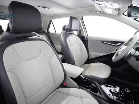 Used 2023 Kia Niro Wave FWD image 23