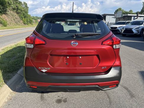Used 2019 Nissan Kicks SR FWD image 9
