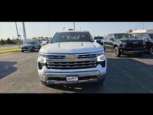 Used 2023 Chevrolet Silverado 1500 LTZ w/ LTZ Convenience Package II AWD/4WD image 8