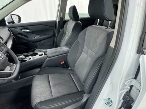 New 2026 Nissan Rogue SV w/ Cold Weather Package AWD/4WD image 10