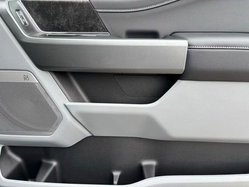 New 2026 Ford F250 XLT w/ XLT Premium Package image 39