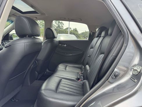 Used 2017 INFINITI QX50 AWD w/ Premium Plus Package image 9
