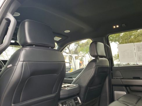 Used 2024 Ford F150 Lariat w/ Equipment Group 502A High image 12