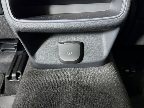 New 2026 Genesis GV70 2.5T Advanced AWD/4WD image 28