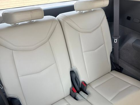Used 2020 Cadillac XT6 Premium Luxury FWD image 34