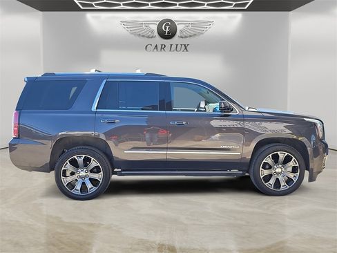 Used 2017 GMC Yukon Denali w/ Open Road Package image 6