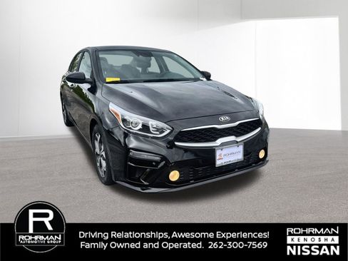 Used 2021 Kia Forte LXS FWD image 3