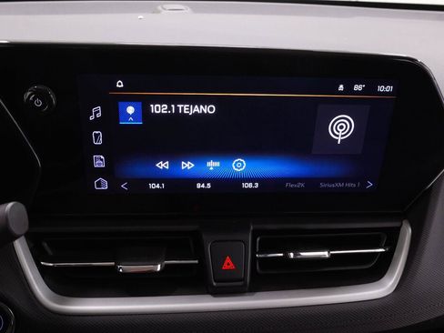 Used 2024 Chevrolet TrailBlazer LS w/ LS Convenience Package FWD image 15