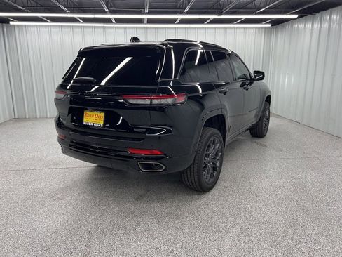 Used 2025 Jeep Grand Cherokee Summit w/ Obsidian Package image 6