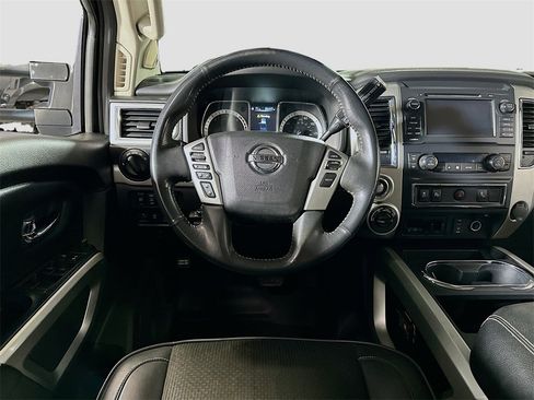 Used 2016 Nissan Titan PRO-4X image 23