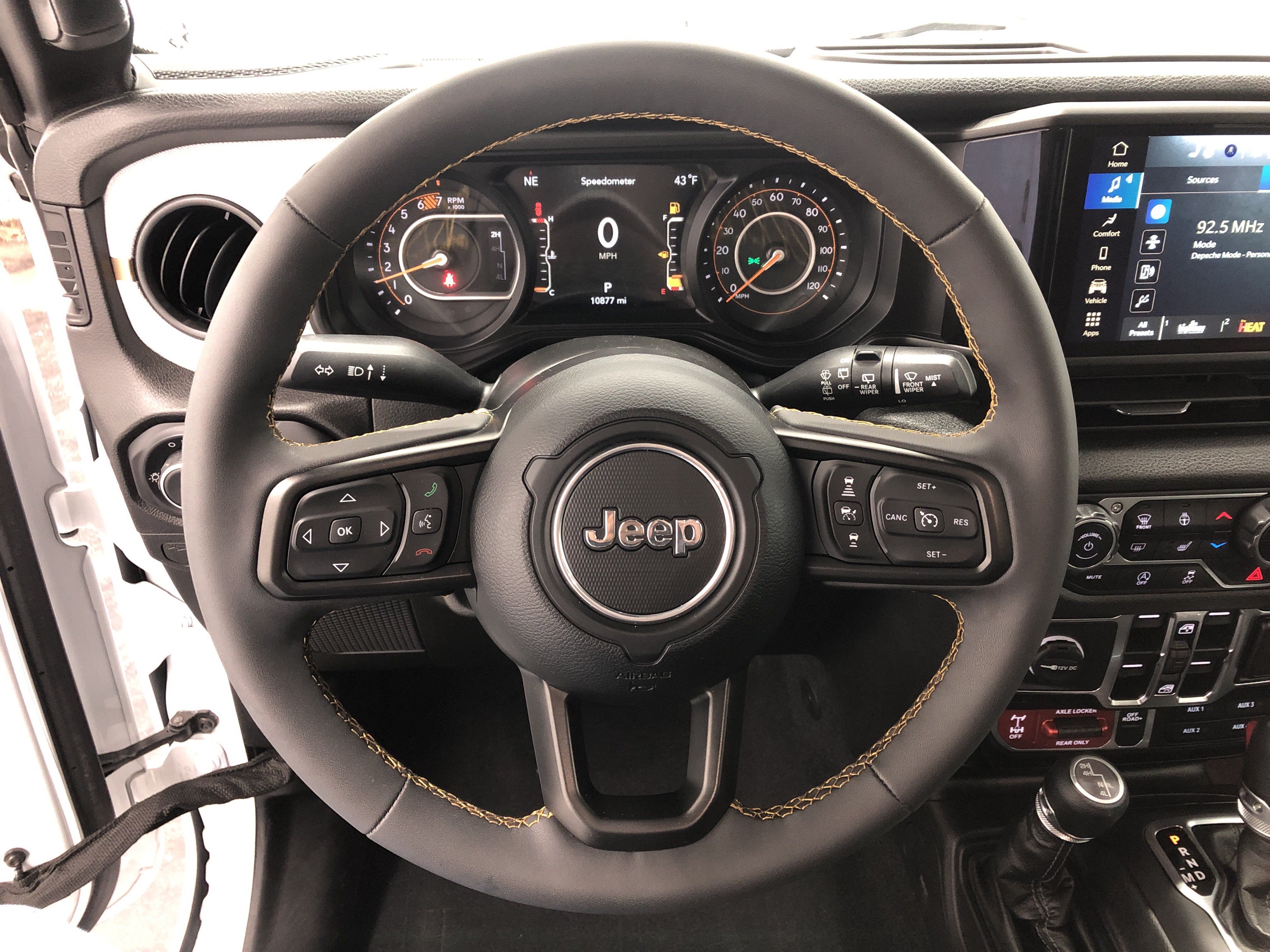 Used 2024 Jeep Wrangler Unlimited Sport AWD/4WD image 11