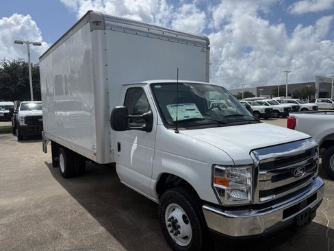 New 2026 Ford E-350 and Econoline 350 Super Duty w/ Power Equipment Group RWD image 2