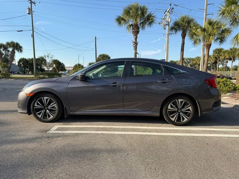 Used 2017 Honda Civic EX-L image 8