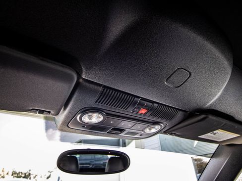 Used 2014 Volkswagen Beetle R-Line image 36