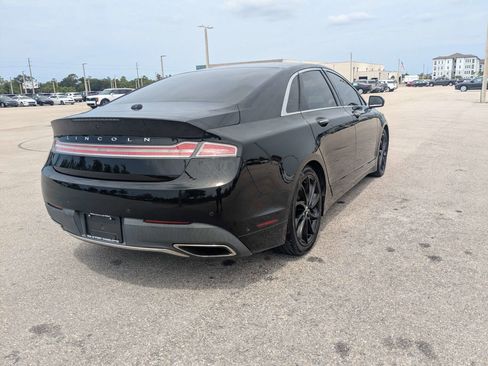 Used 2020 Lincoln MKZ Reserve w/ Monochromatic Package FWD image 4