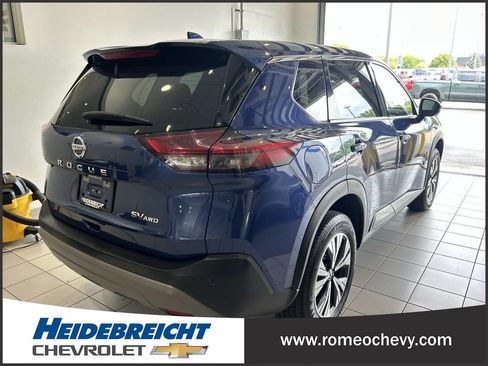 Used 2021 Nissan Rogue SV AWD/4WD image 4