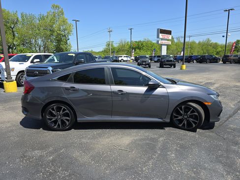 Used 2019 Honda Civic Sport image 12