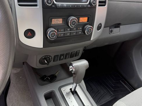 Used 2018 Nissan Frontier SV w/ Value Truck Package AWD/4WD image 7